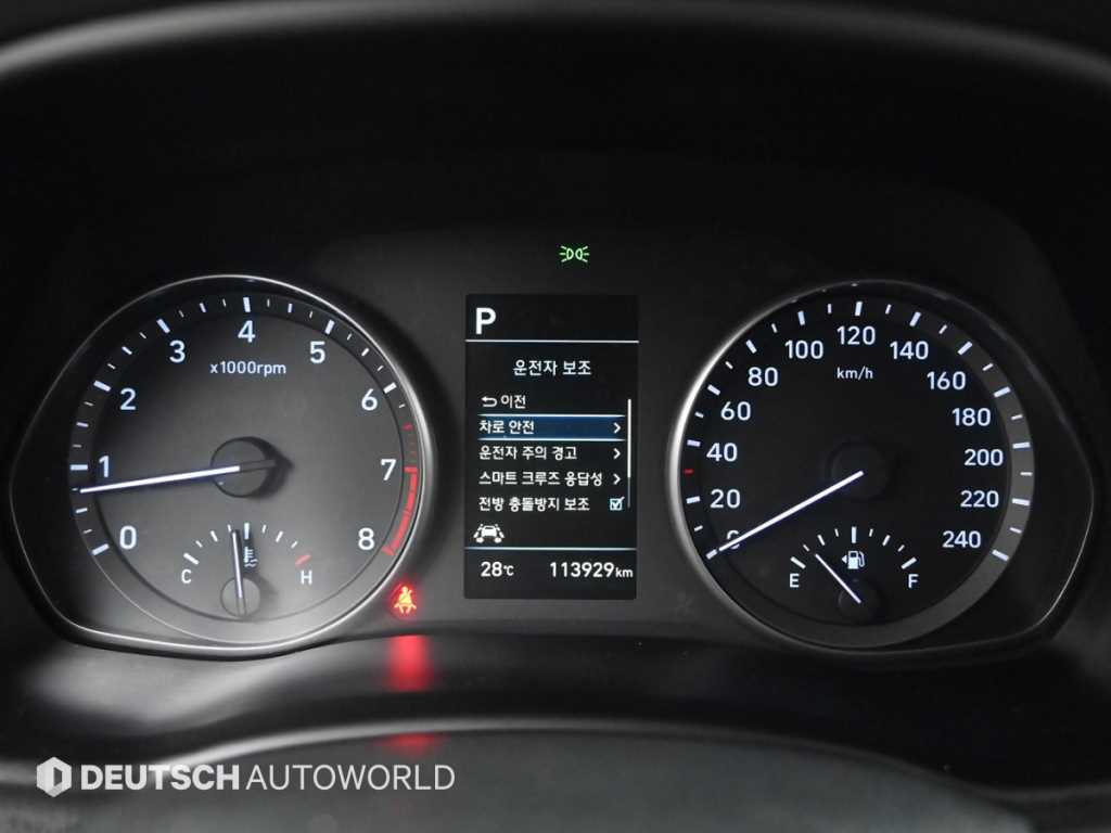 Hyundai i30 — photo 08