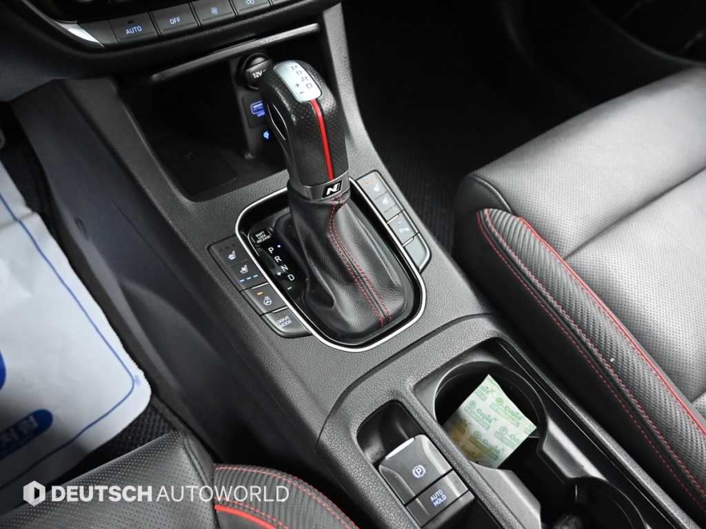 Hyundai i30 — photo 09