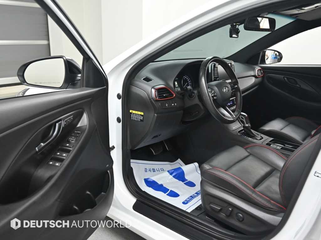 Hyundai i30 — photo 11