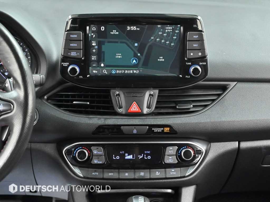 Hyundai i30 — photo 14