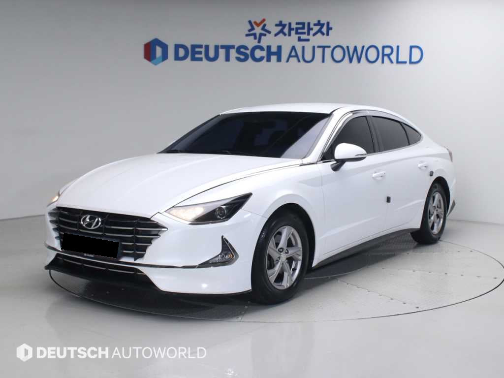 Hyundai Sonata — photo 01