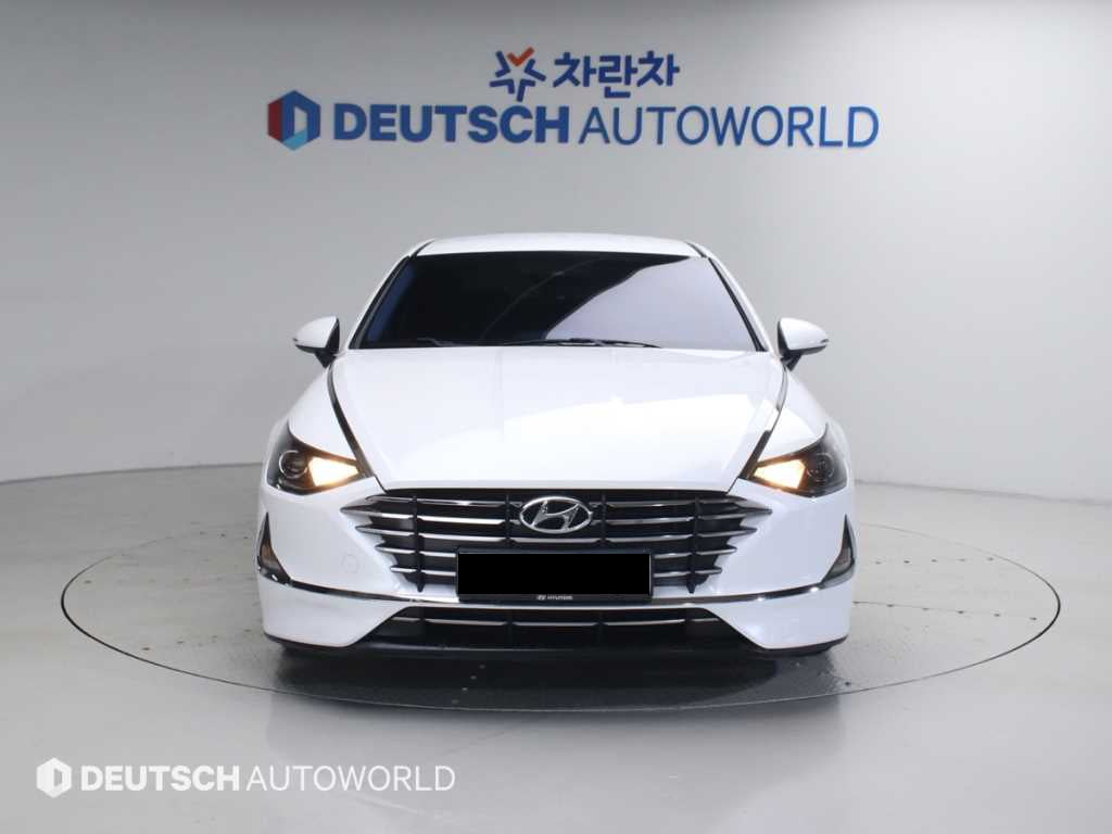 Hyundai Sonata — photo 03