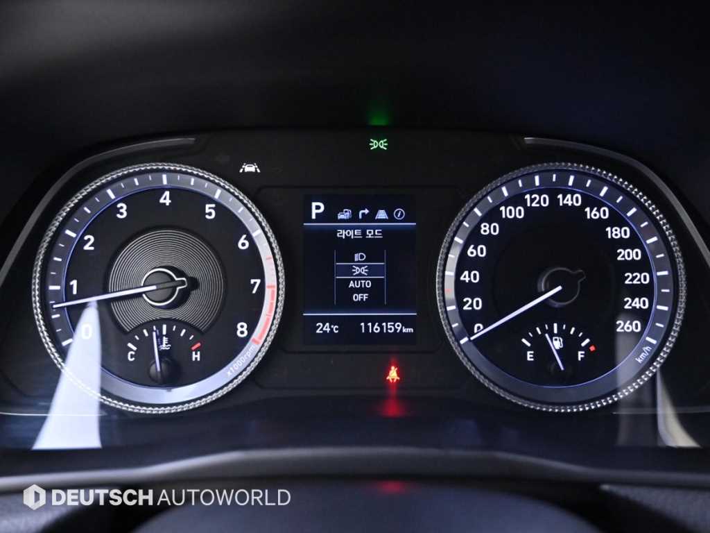 Hyundai Sonata — photo 08