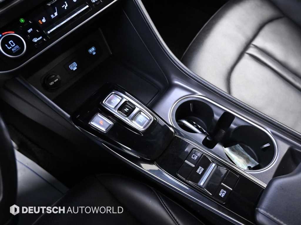 Hyundai Sonata — photo 09