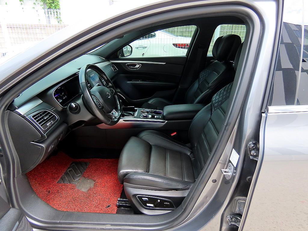 RENAULT SM6 — photo 05