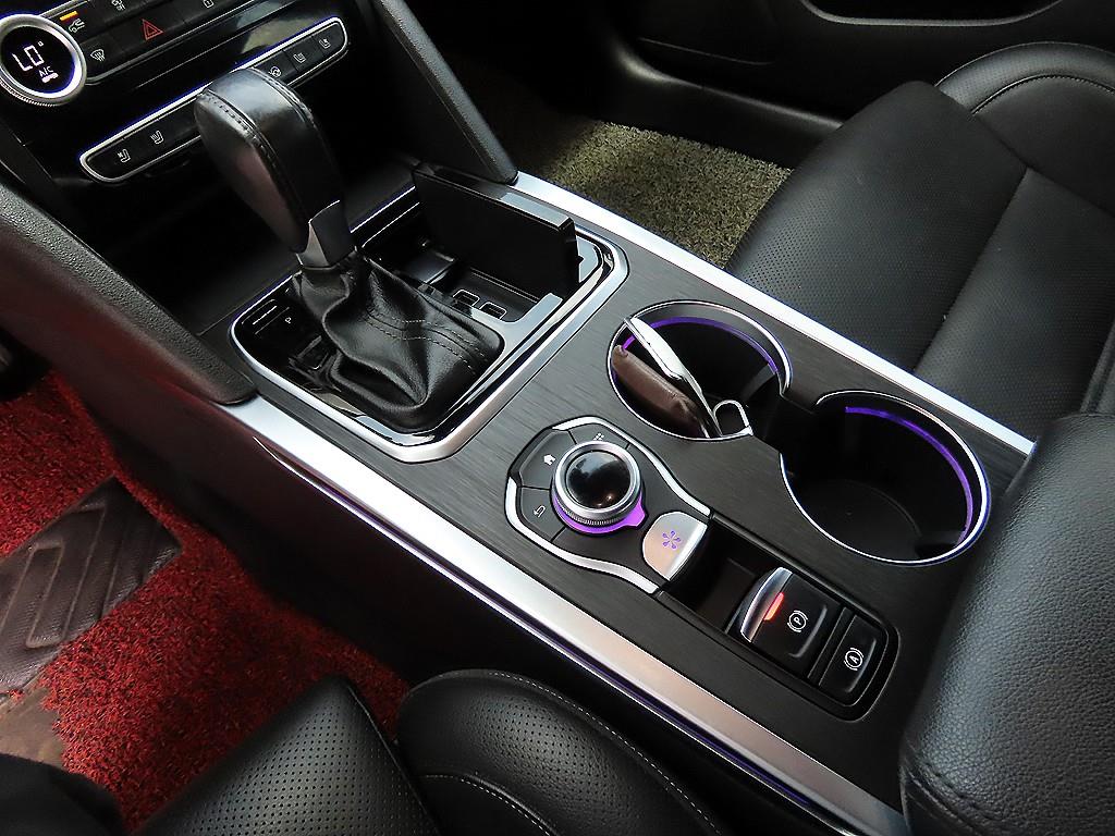 RENAULT SM6 — photo 11