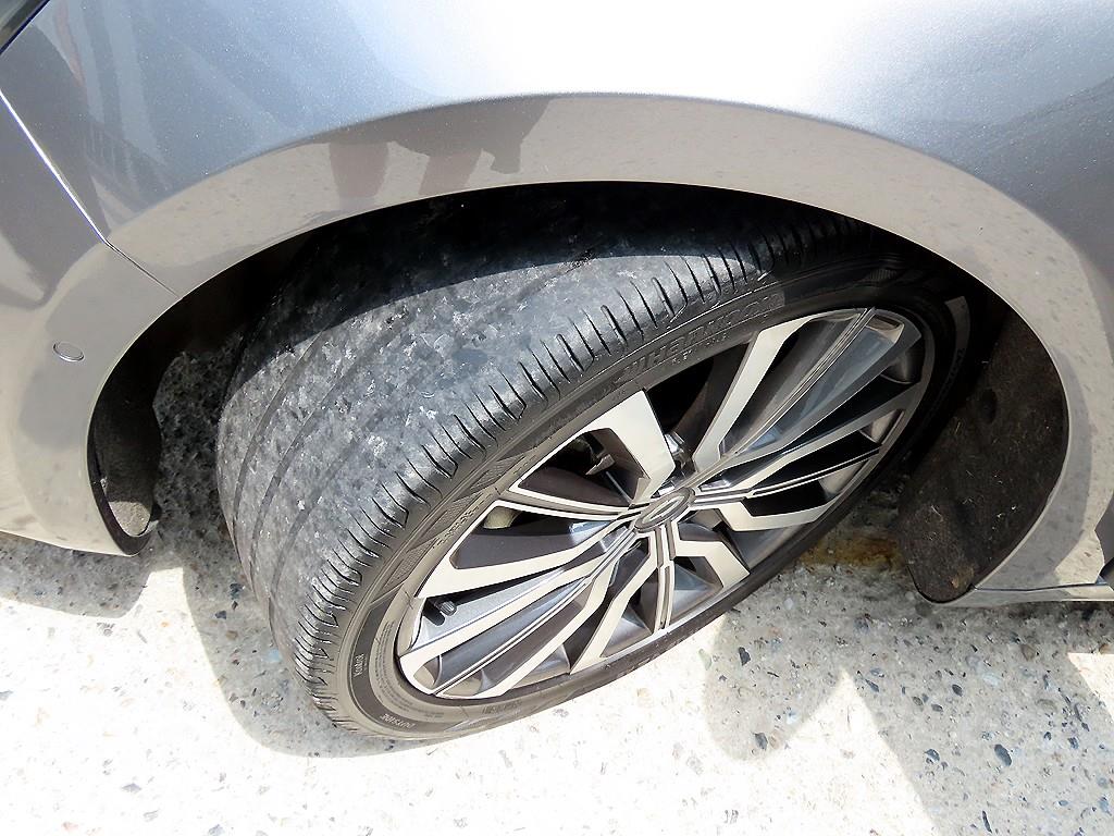 RENAULT SM6 — photo 20
