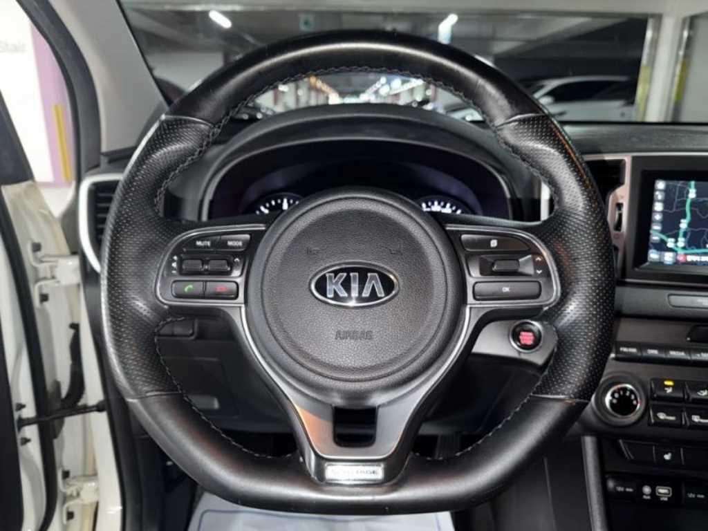 Kia Sportage — photo 08