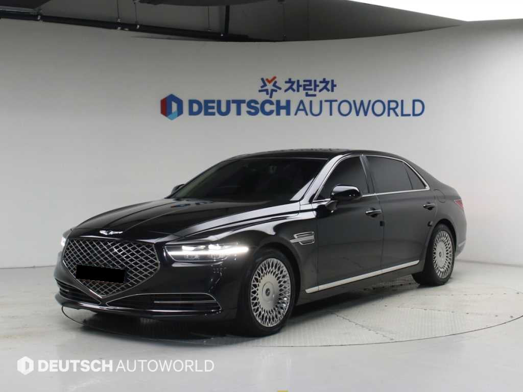 Genesis G90 — photo 01