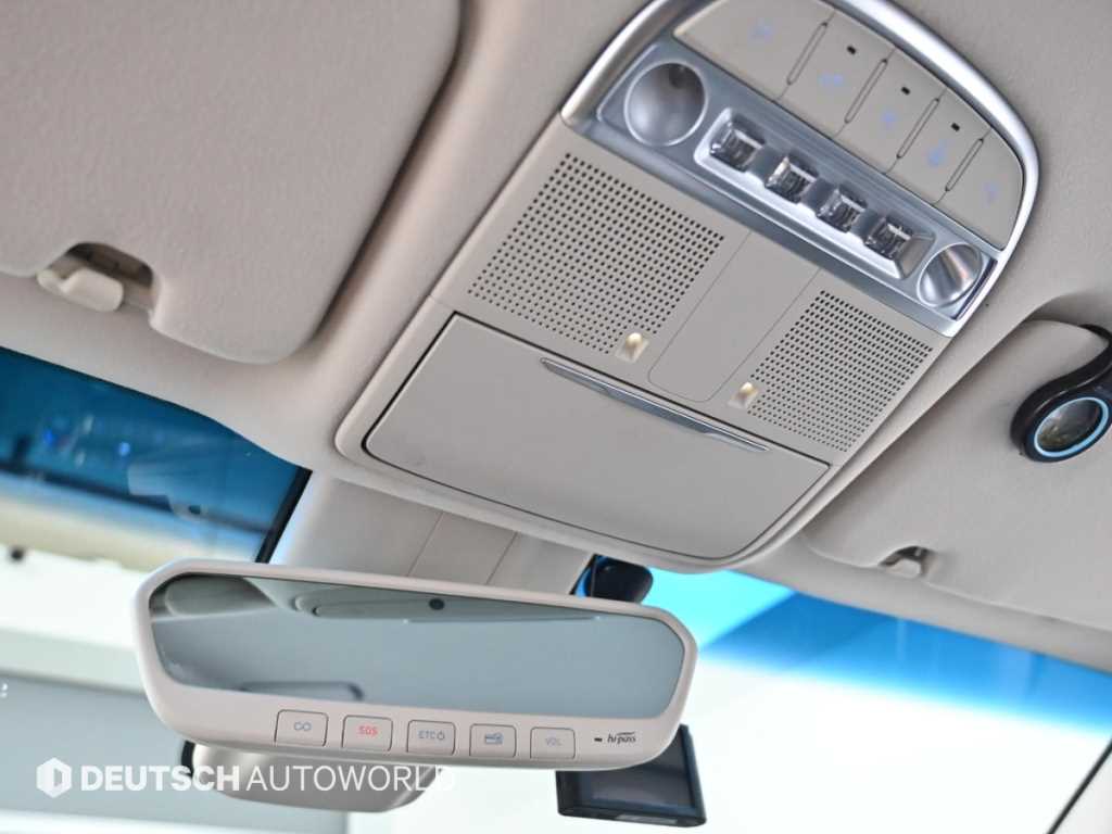 Genesis G90 — photo 18