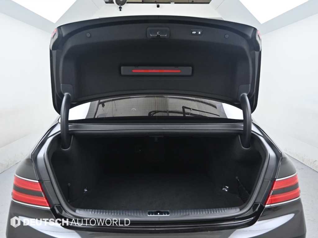 Genesis G90 — photo 19