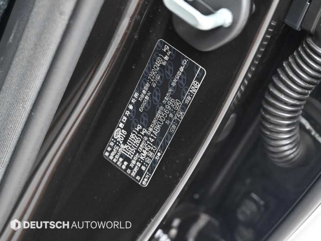 Genesis G90 — photo 20