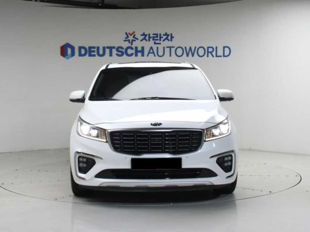 Kia Carnival — photo 03