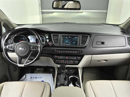 Kia Carnival — photo 07
