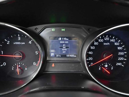 Kia Carnival — photo 08