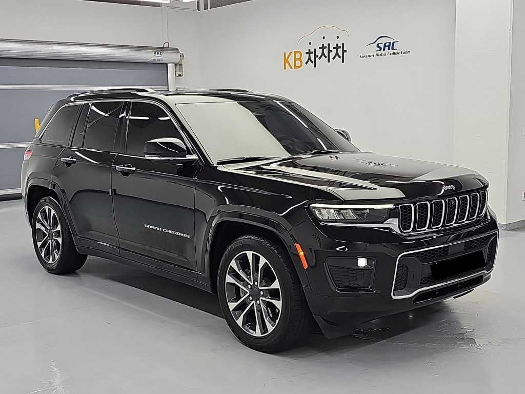 Jeep Cherokee — photo 04