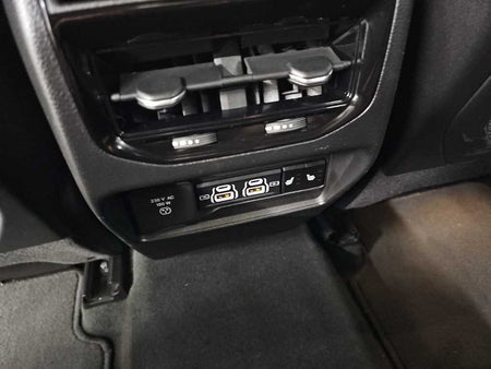 Jeep Cherokee — photo 13
