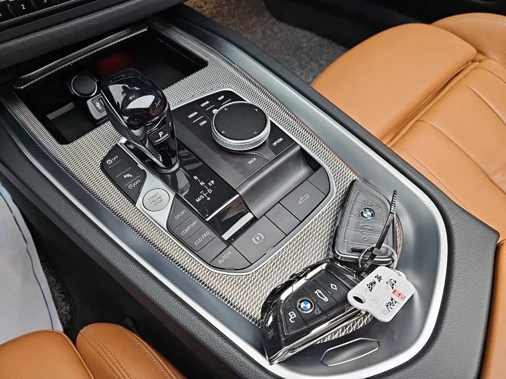 BMW Z4 — photo 08