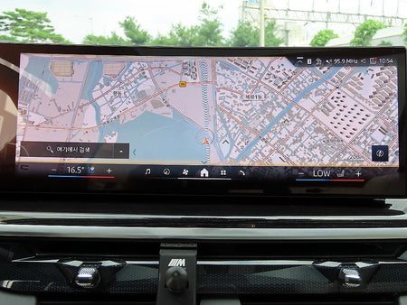 BMW X5 — photo 14