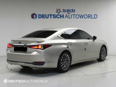 Lexus ES — photo 03