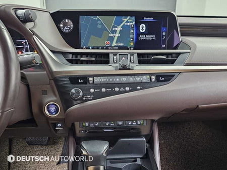 Lexus ES — photo 14