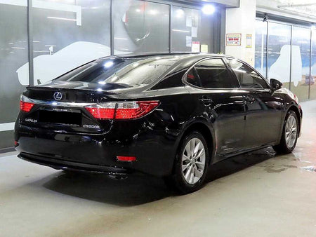 Lexus ES — photo 04