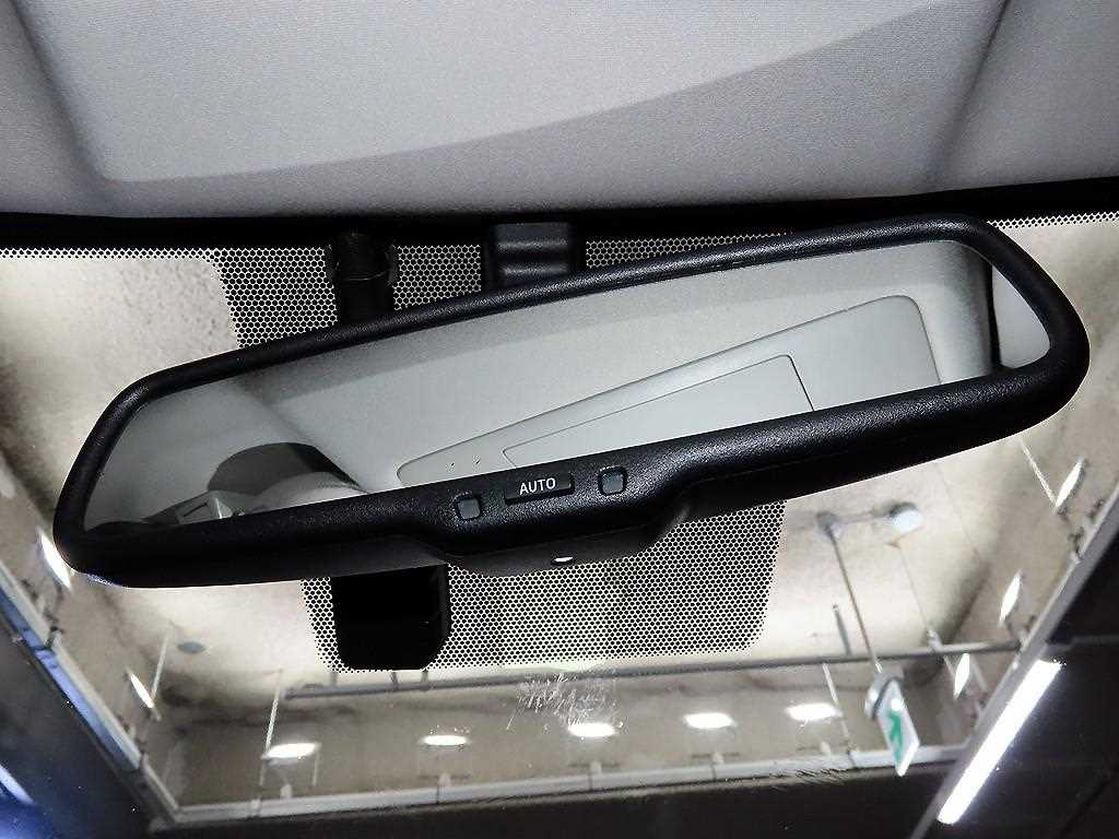 Lexus ES — photo 17