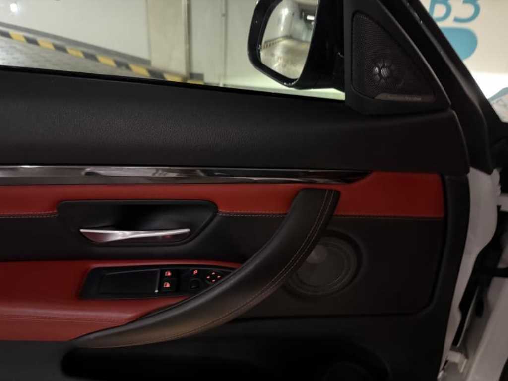 BMW M4 — photo 17