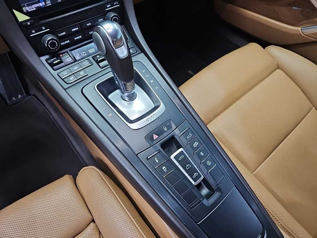Porsche 911 — photo 08