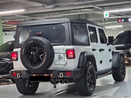 Jeep Wrangler — photo 03