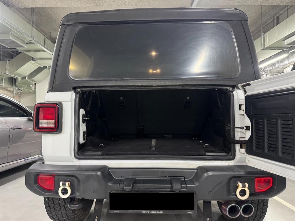 Jeep Wrangler — photo 05