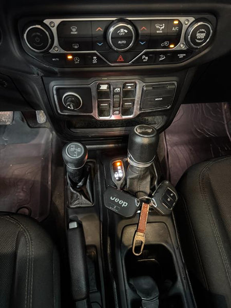 Jeep Wrangler — photo 12