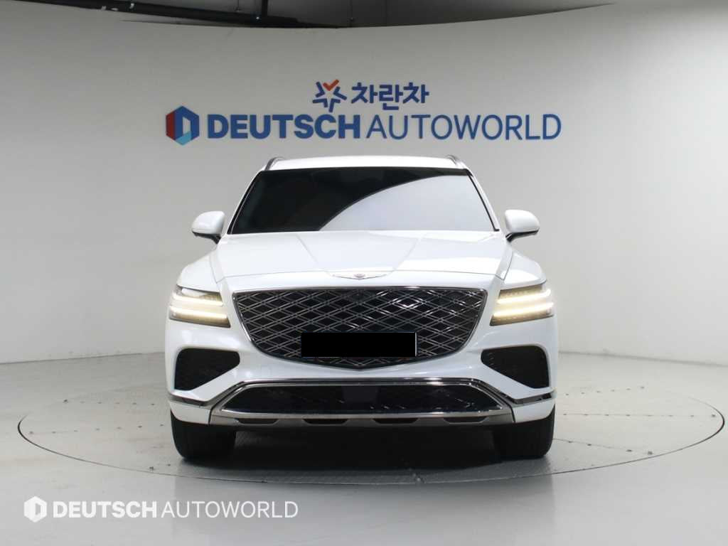 Genesis GV80 — photo 03