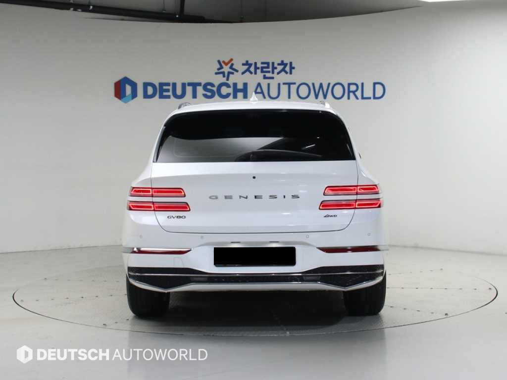 Genesis GV80 — photo 04