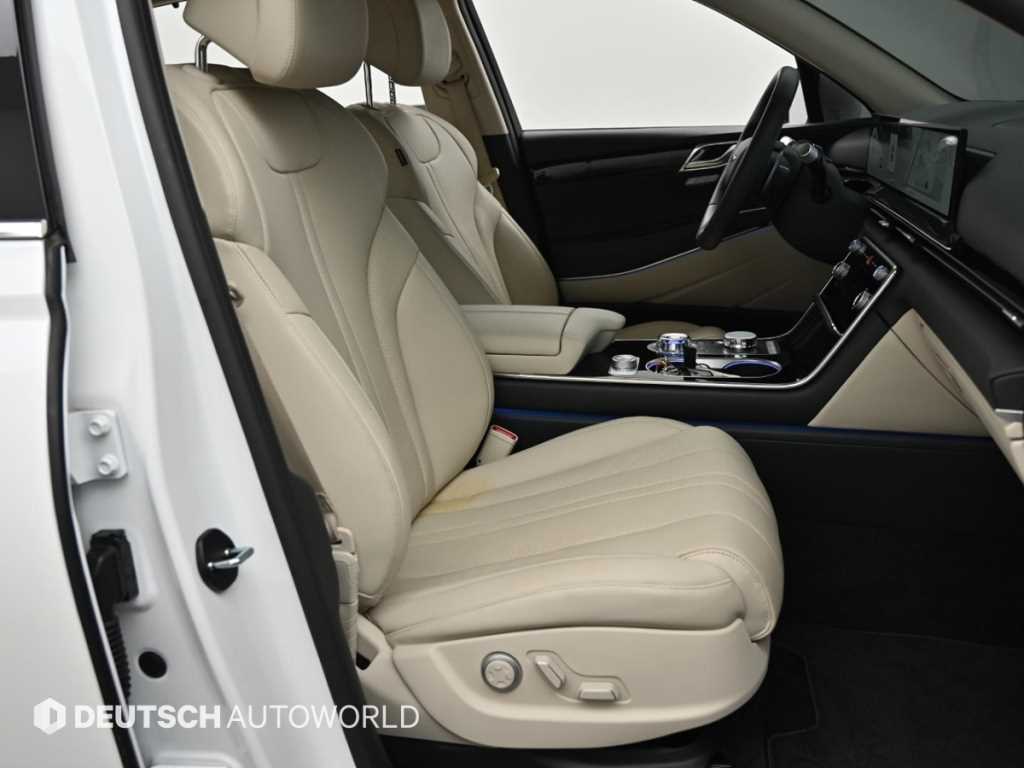 Genesis GV80 — photo 10