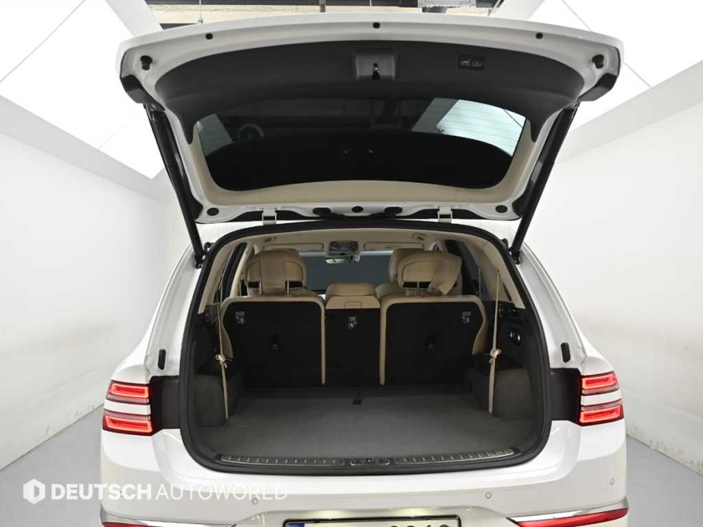 Genesis GV80 — photo 19