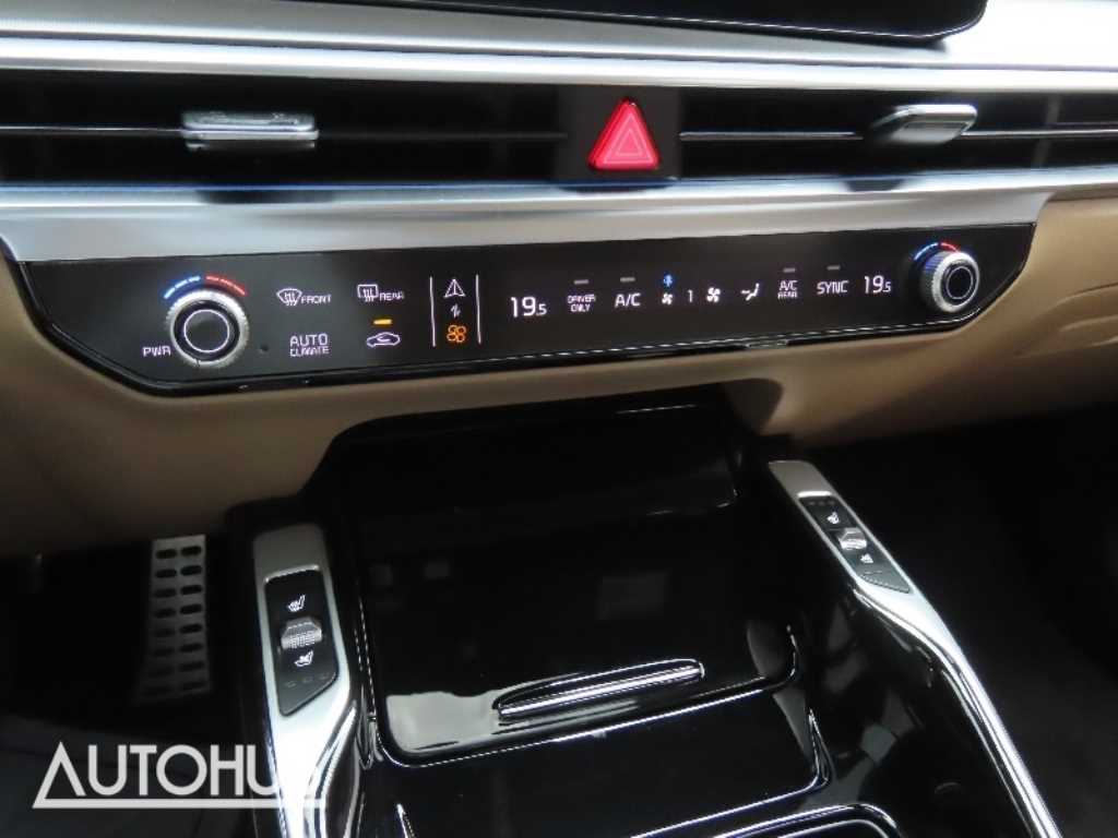Kia Sorento — photo 08