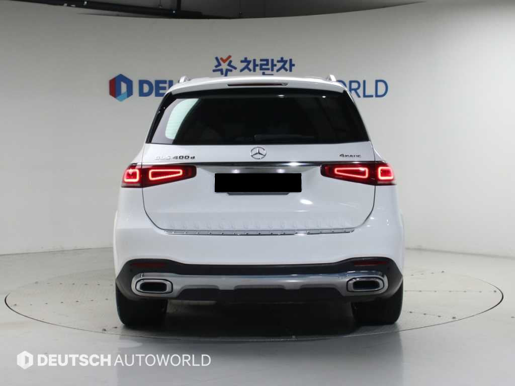 Mercedes-Benz GLS-Class — photo 04