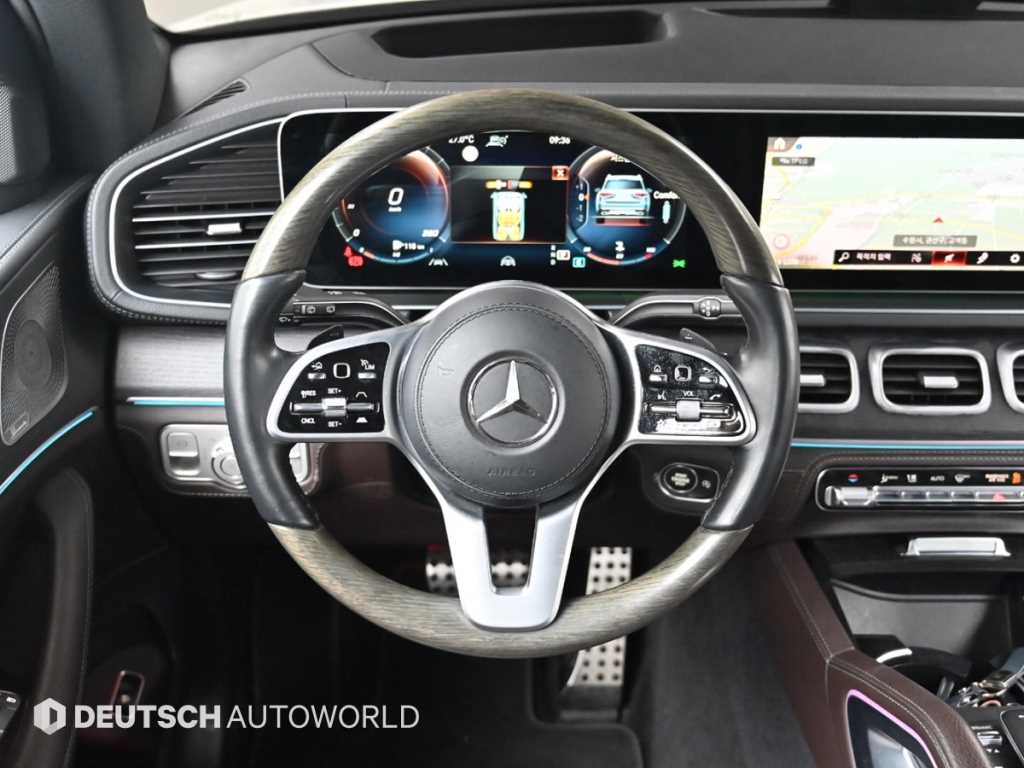 Mercedes-Benz GLS-Class — photo 13