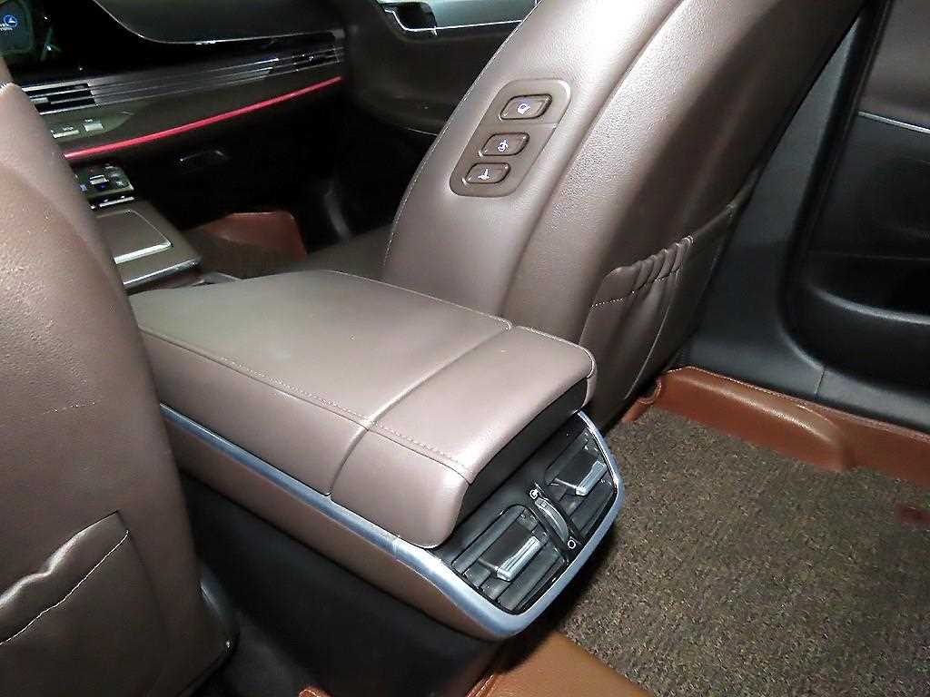 Hyundai Grandeur — photo 14