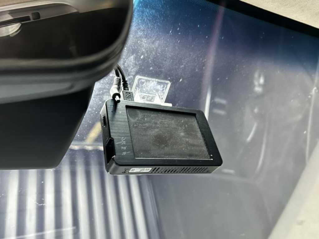 Genesis GV70 — photo 13