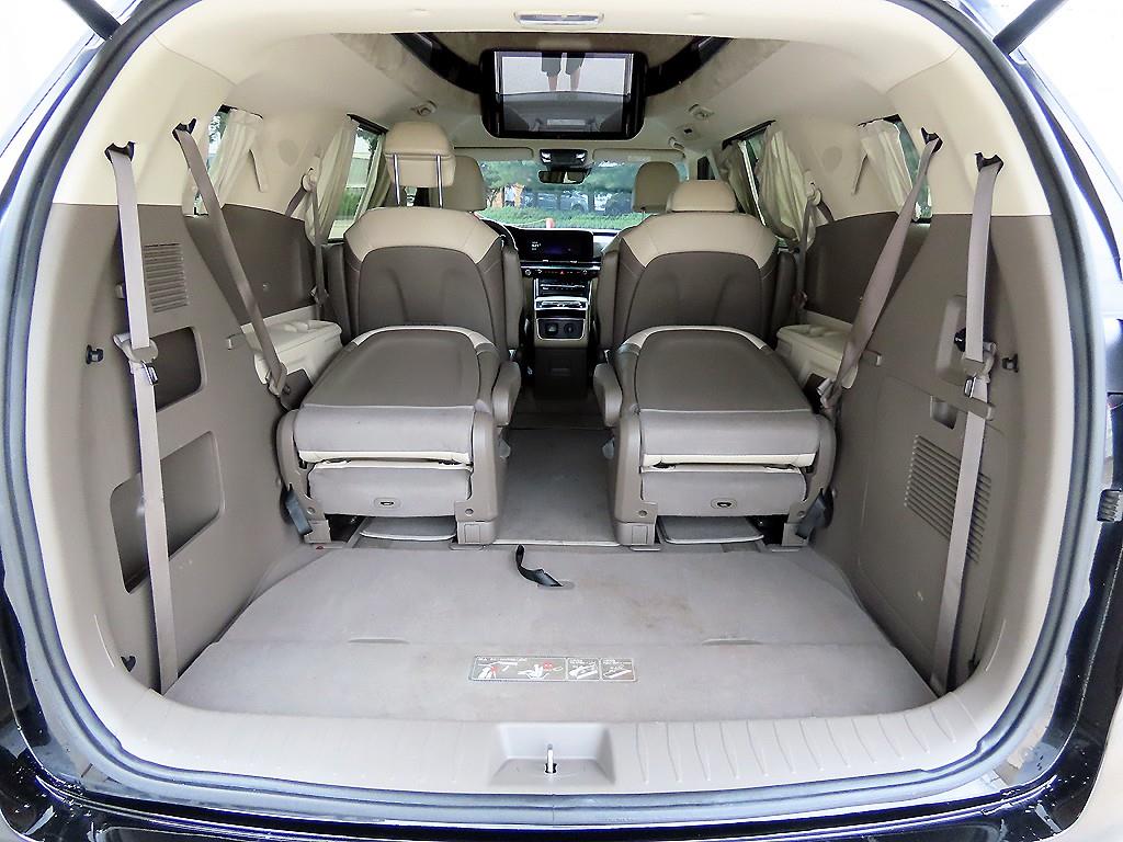 Kia Carnival — photo 16