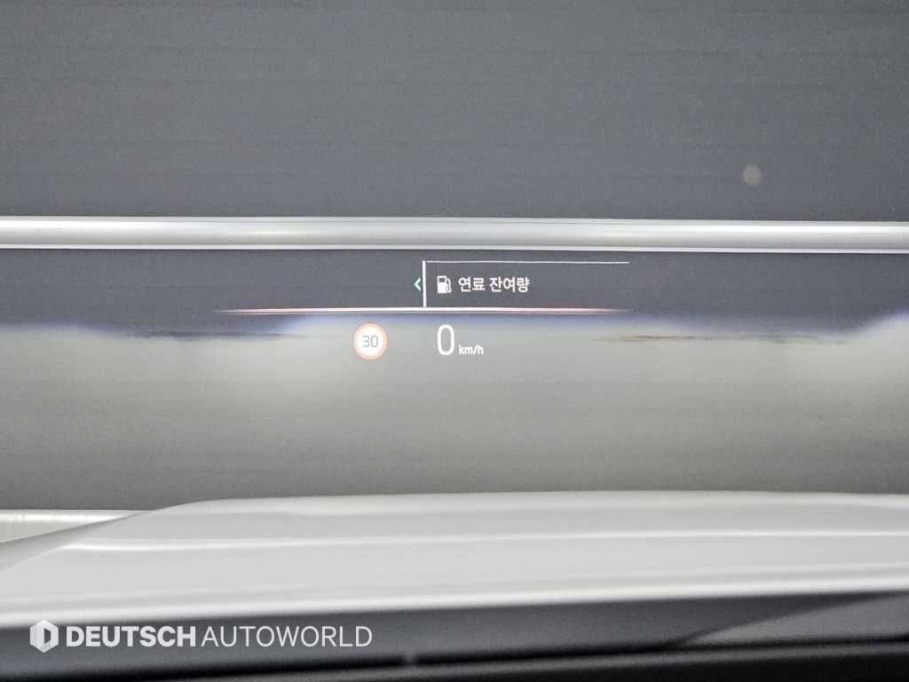 BMW 5-Series — photo 17