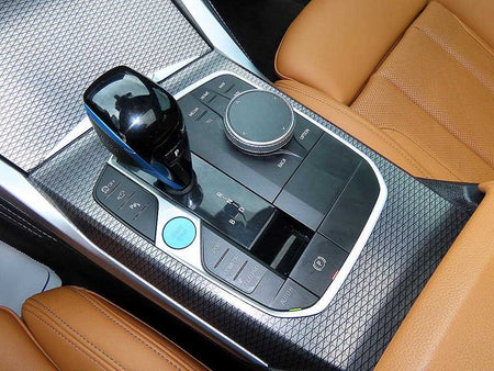 BMW i4 — photo 10
