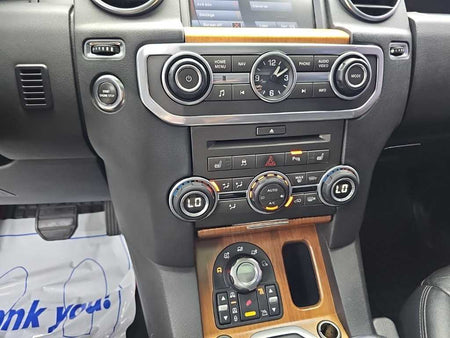 Land Rover Discovery — photo 10