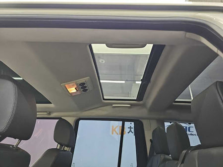 Land Rover Discovery — photo 14