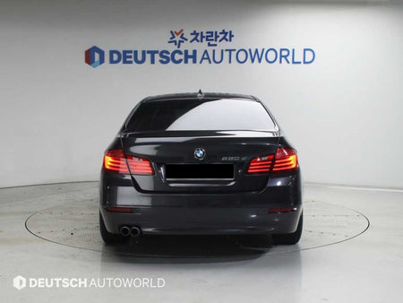 BMW 5-Series — photo 04