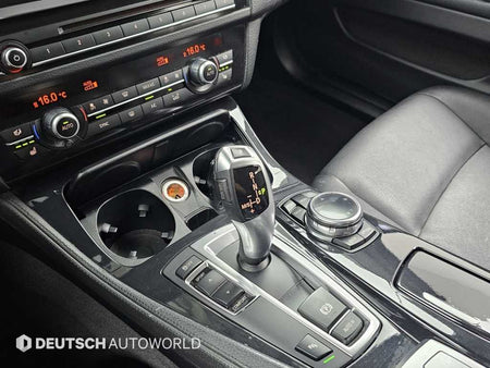 BMW 5-Series — photo 09