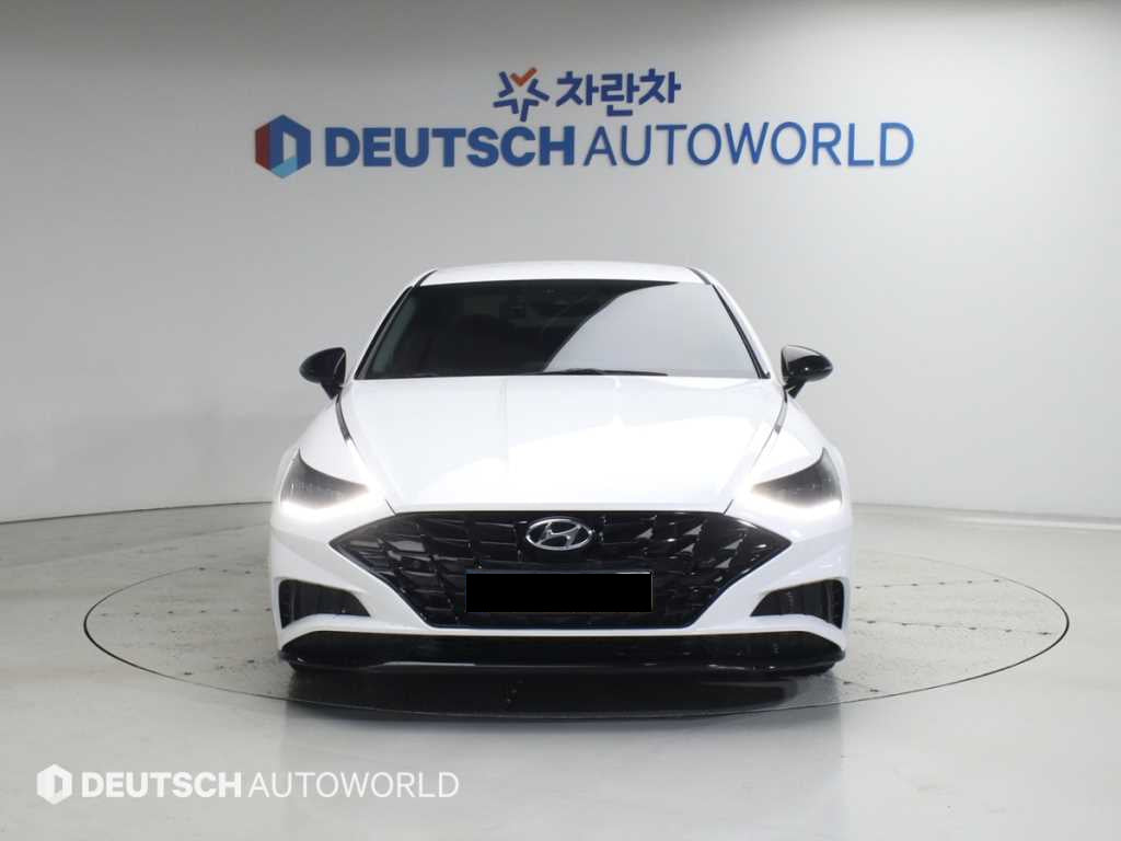 Hyundai Sonata — photo 03