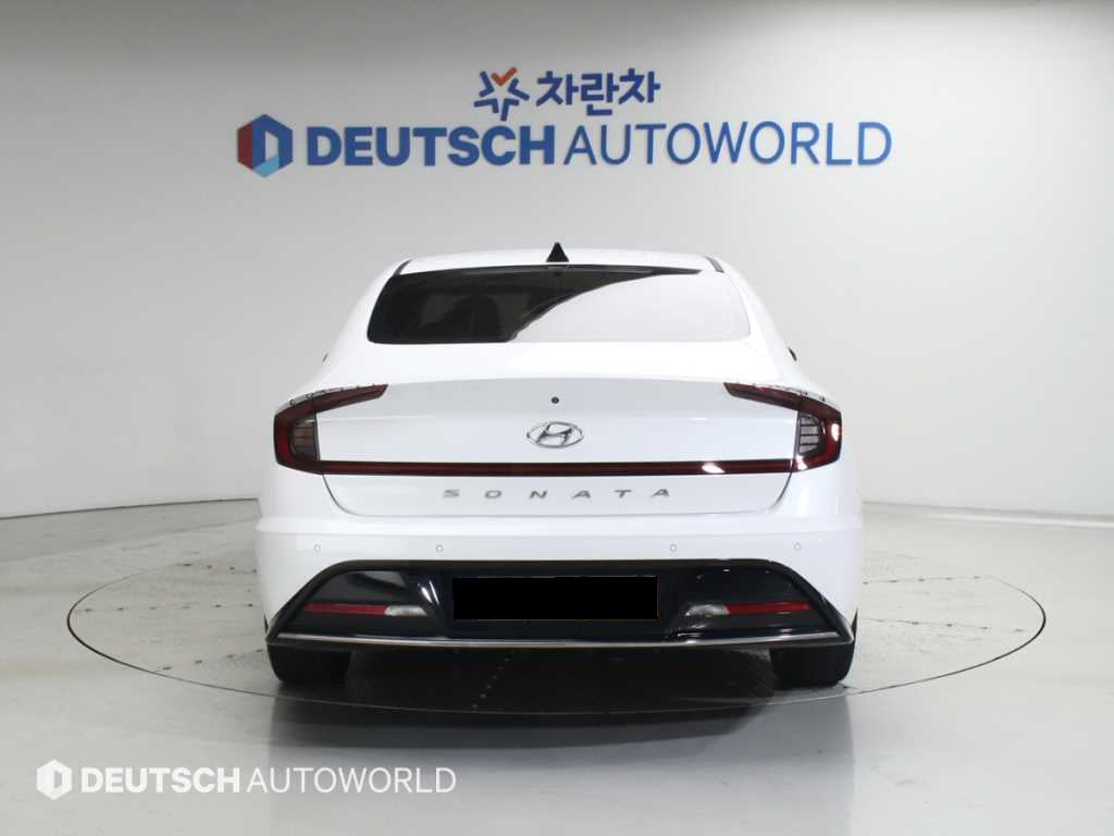 Hyundai Sonata — photo 04